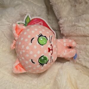 Strawberry Shortcake CheeBee Custard. NWT